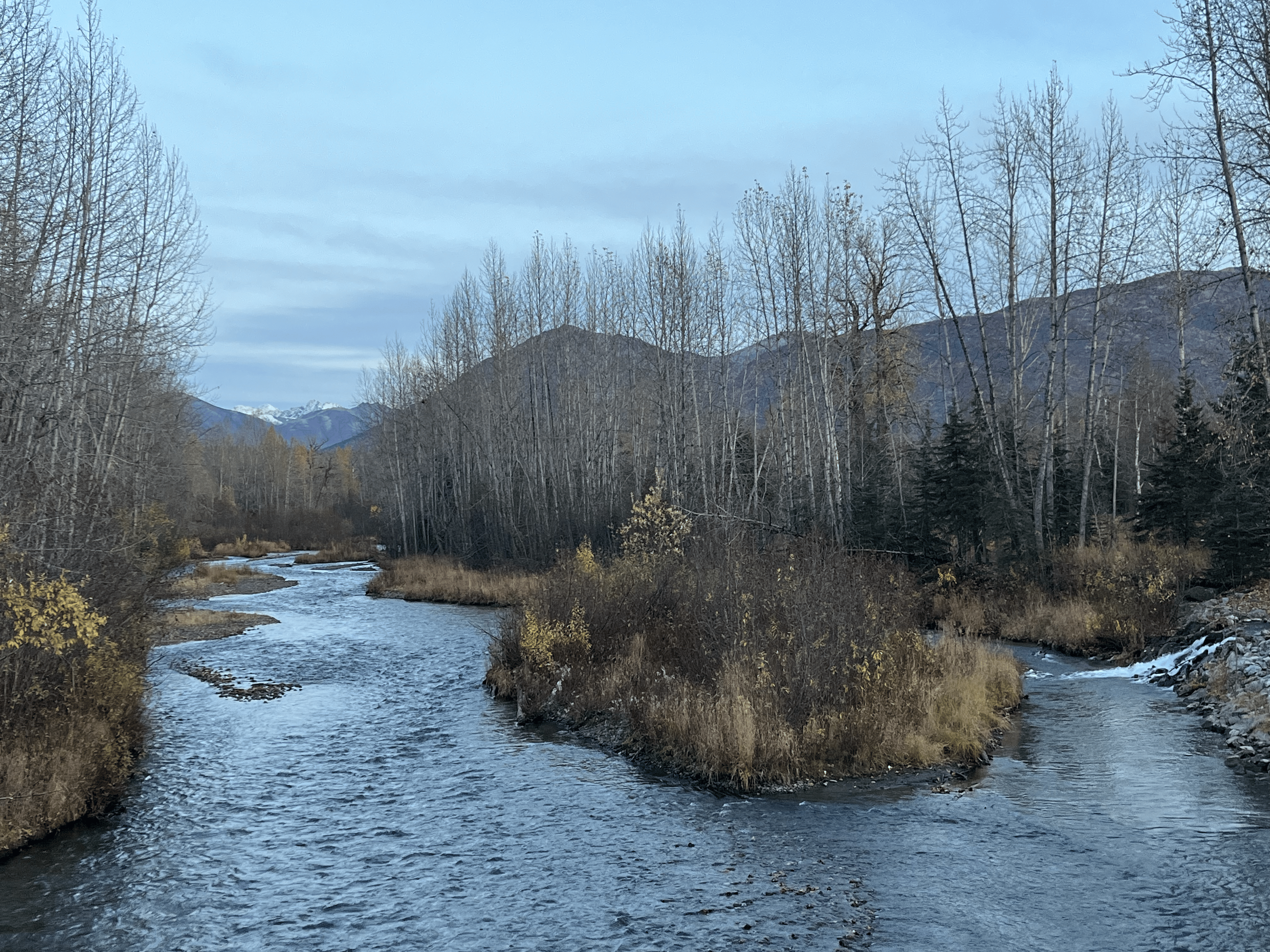 water-and-mountains